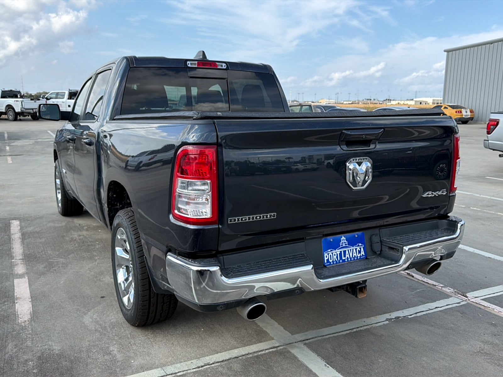 2021 RAM 1500 Big Horn Crew Cab 4x4 5'7" Box