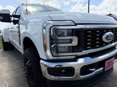 2023 Ford F-350 LARIAT