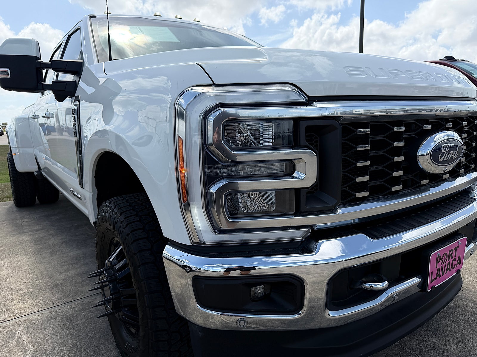 2023 Ford F-350 LARIAT