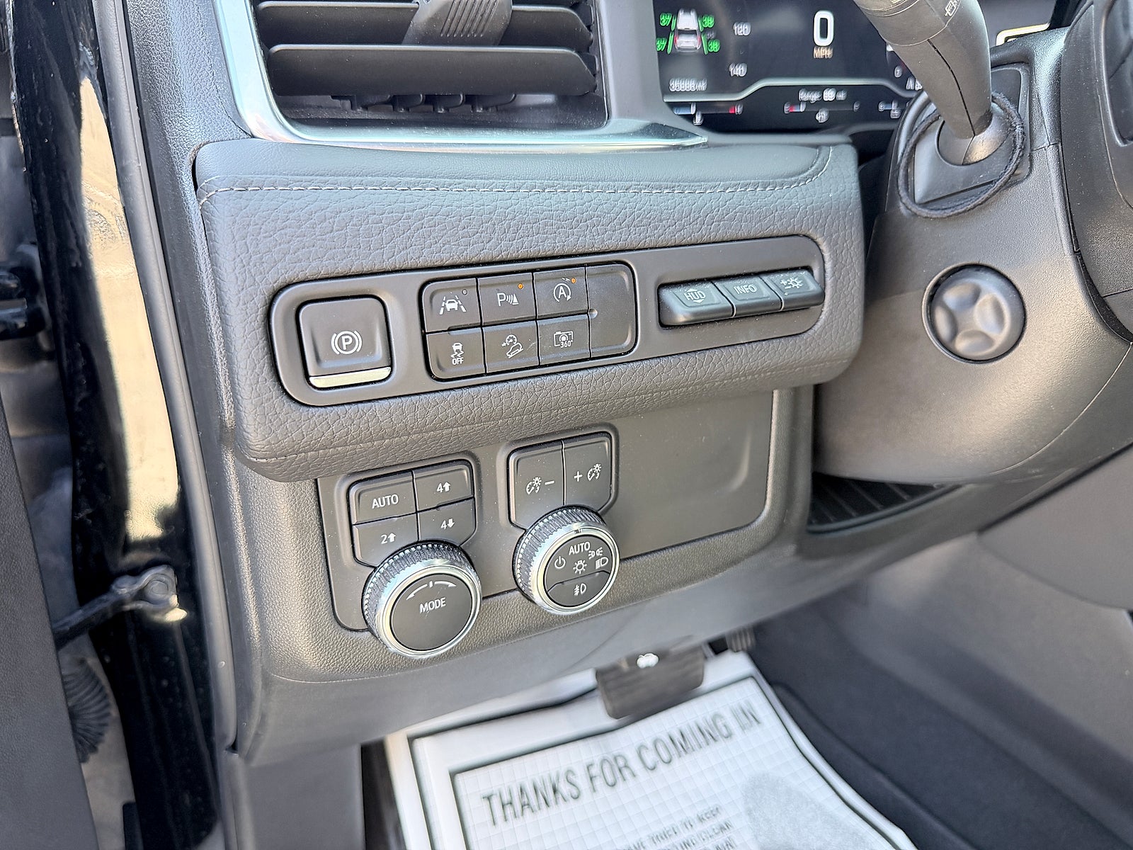 2024 GMC Yukon 4WD Denali