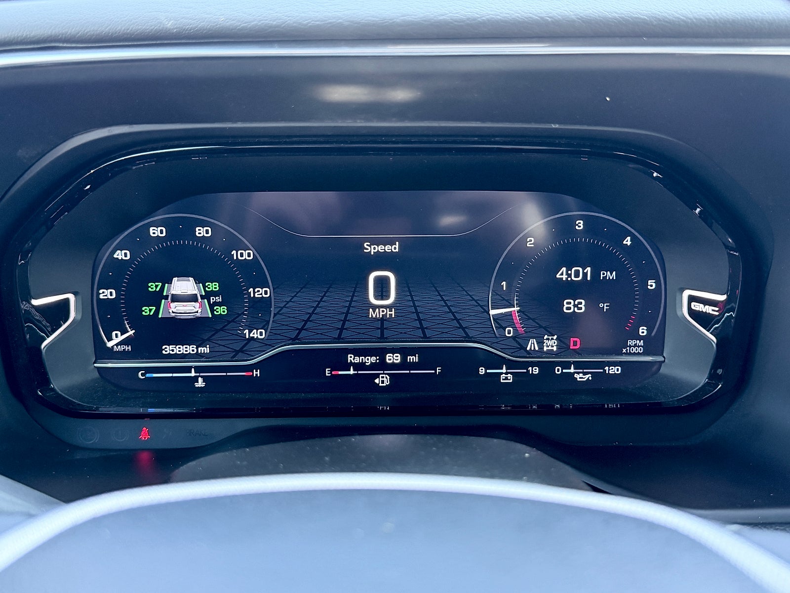 2024 GMC Yukon 4WD Denali