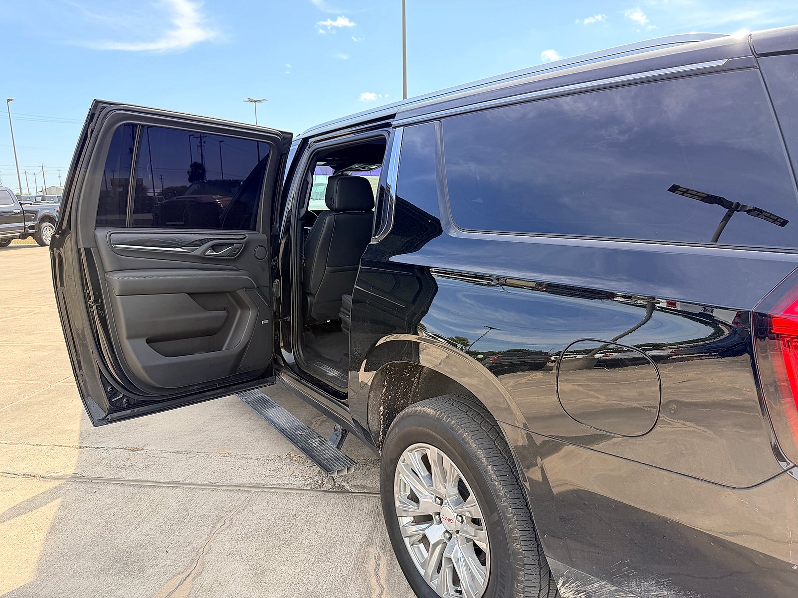 2021 GMC Yukon XL 4WD Denali