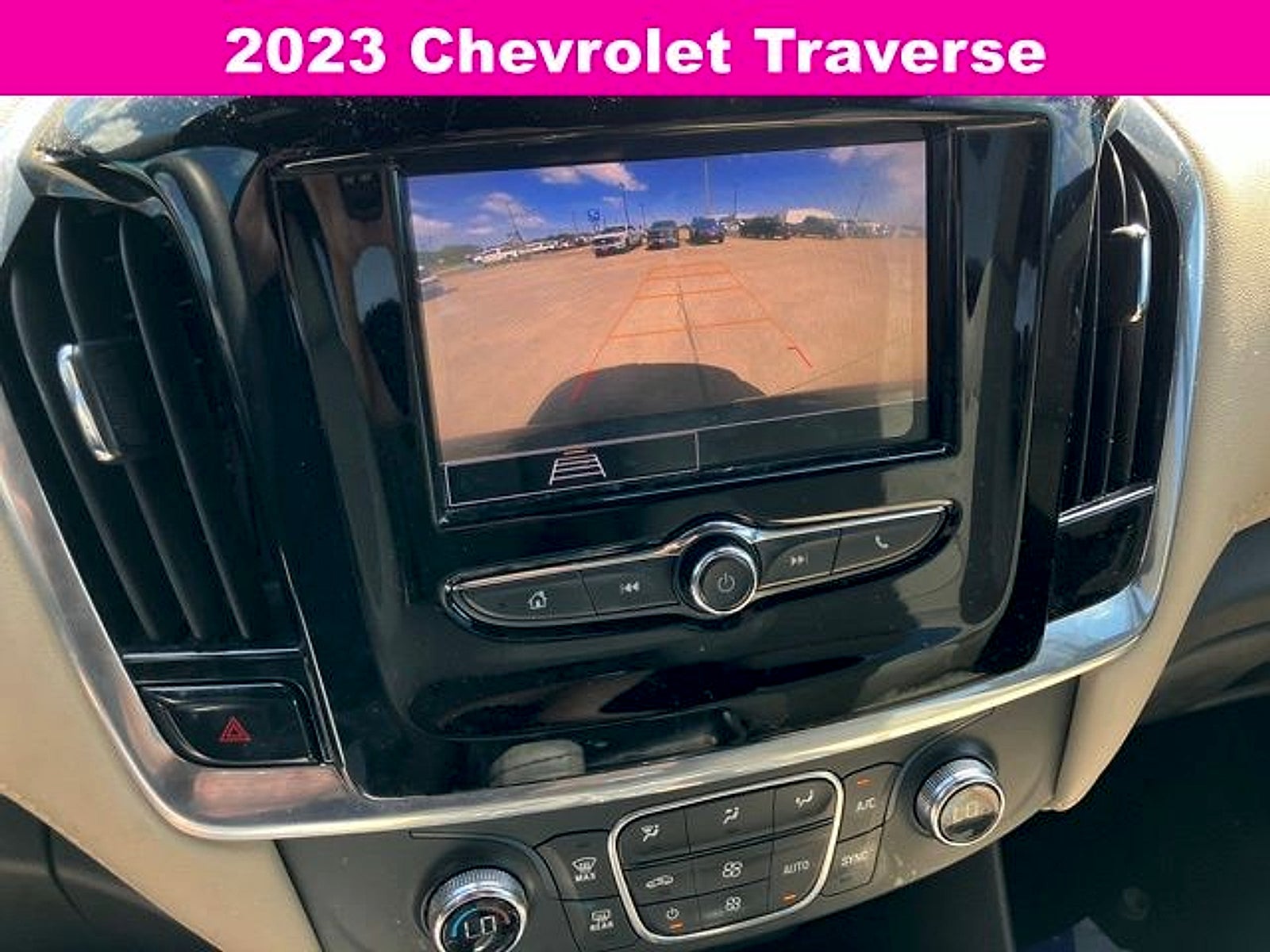2023 Chevrolet Traverse FWD LS