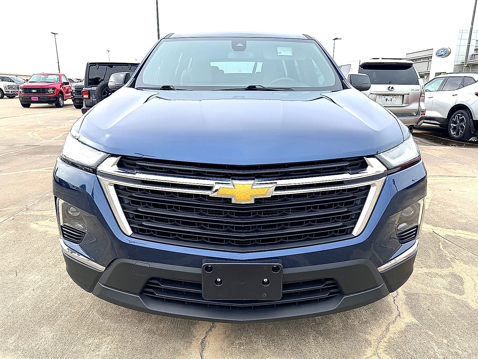 2023 Chevrolet Traverse FWD LS