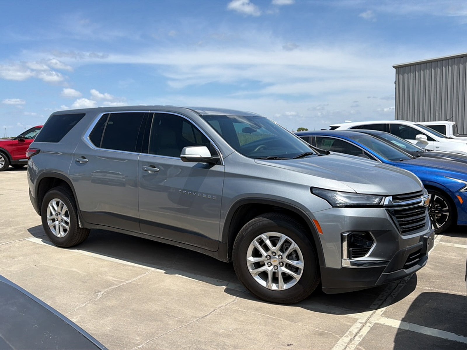 2023 Chevrolet Traverse FWD LS
