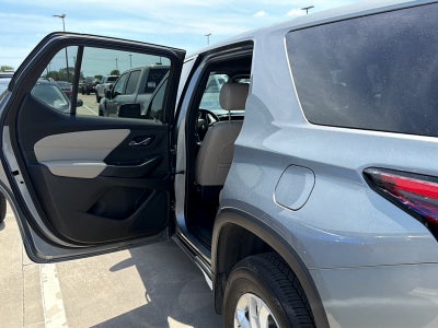 2023 Chevrolet Traverse FWD LS