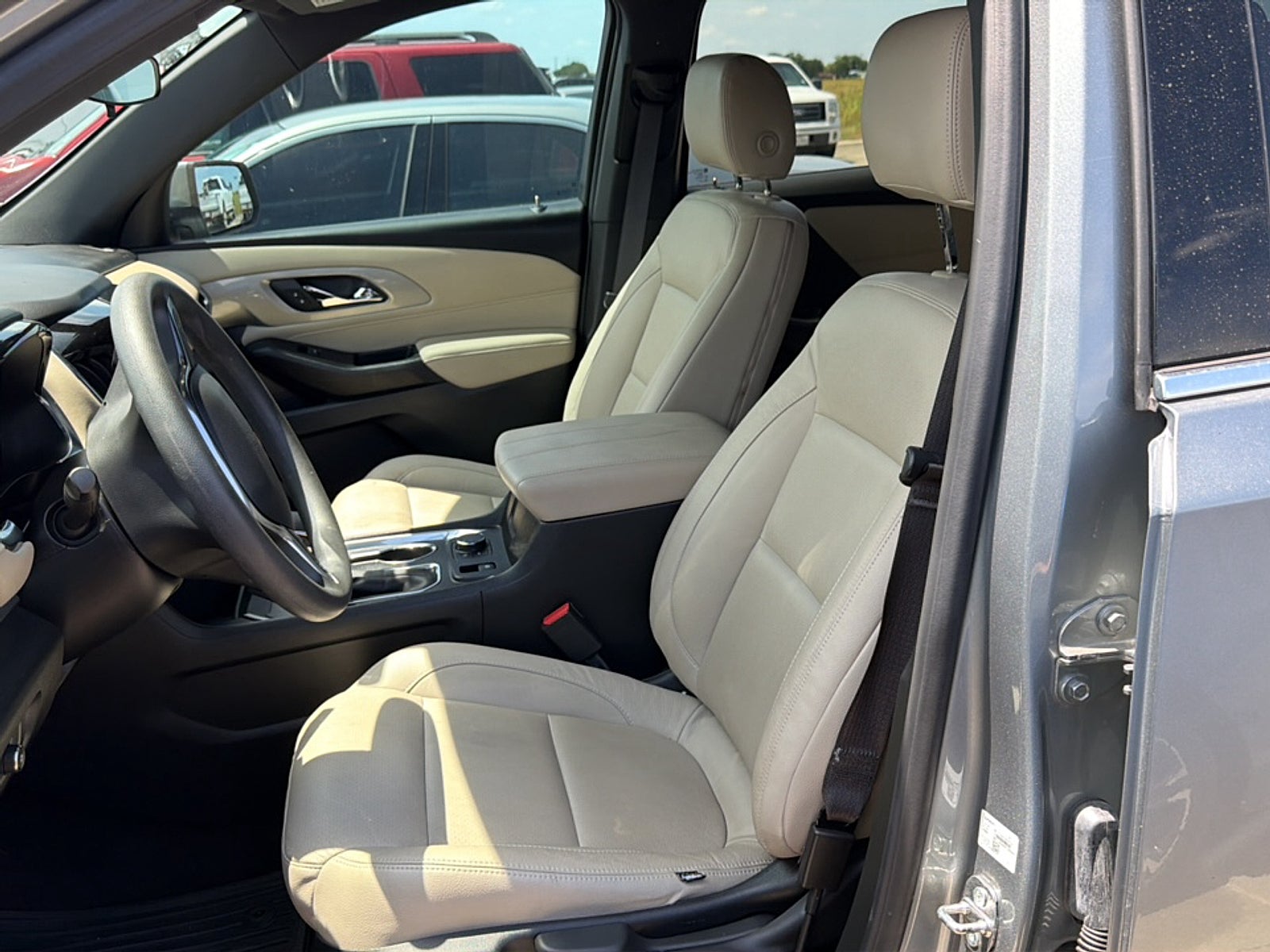 2023 Chevrolet Traverse FWD LS