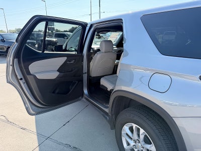 2023 Chevrolet Traverse FWD LS