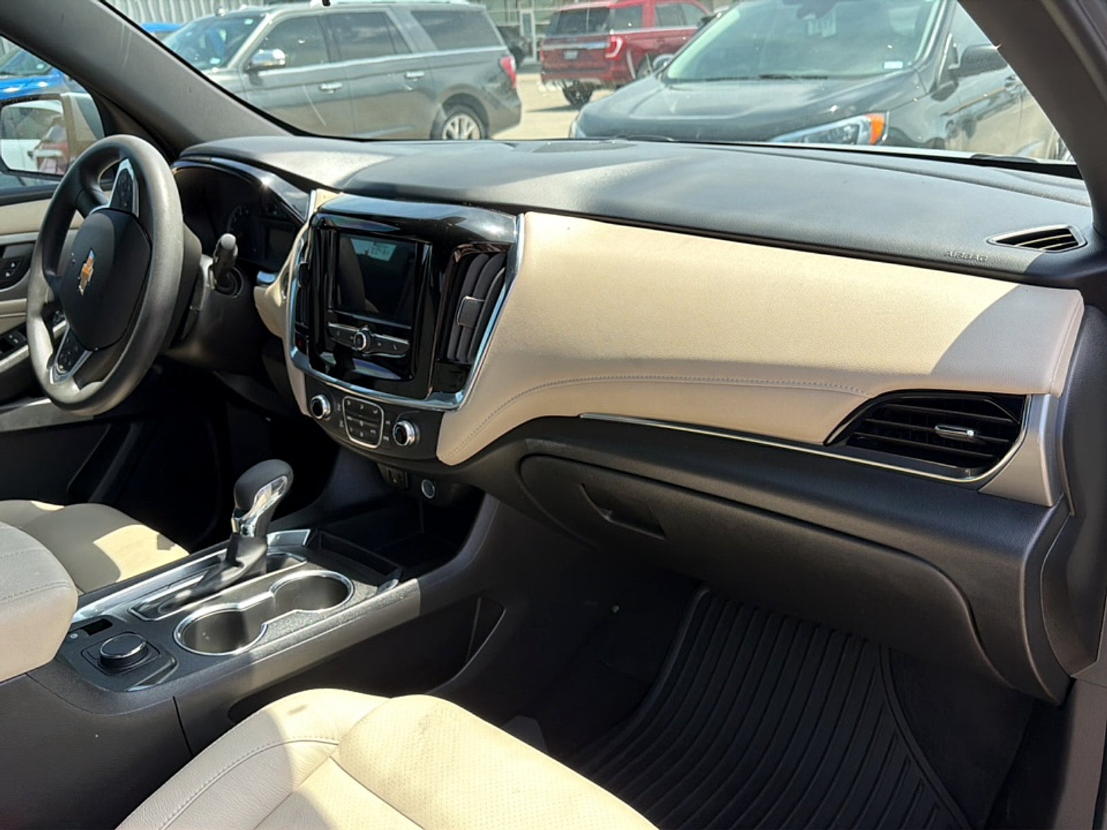 2023 Chevrolet Traverse FWD LS