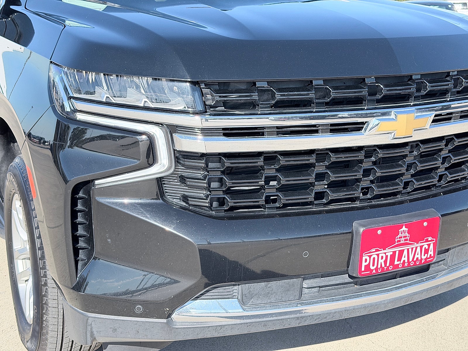 2023 Chevrolet Suburban 2WD LS