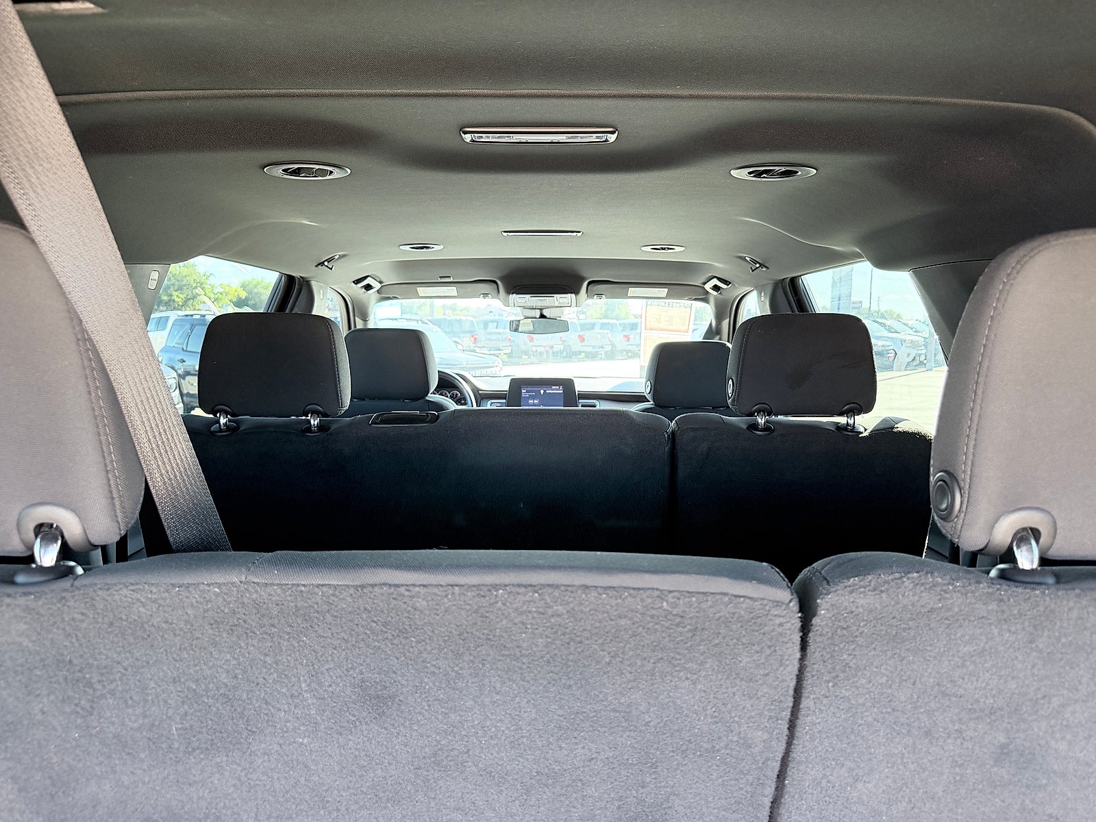 2023 Chevrolet Suburban 2WD LS