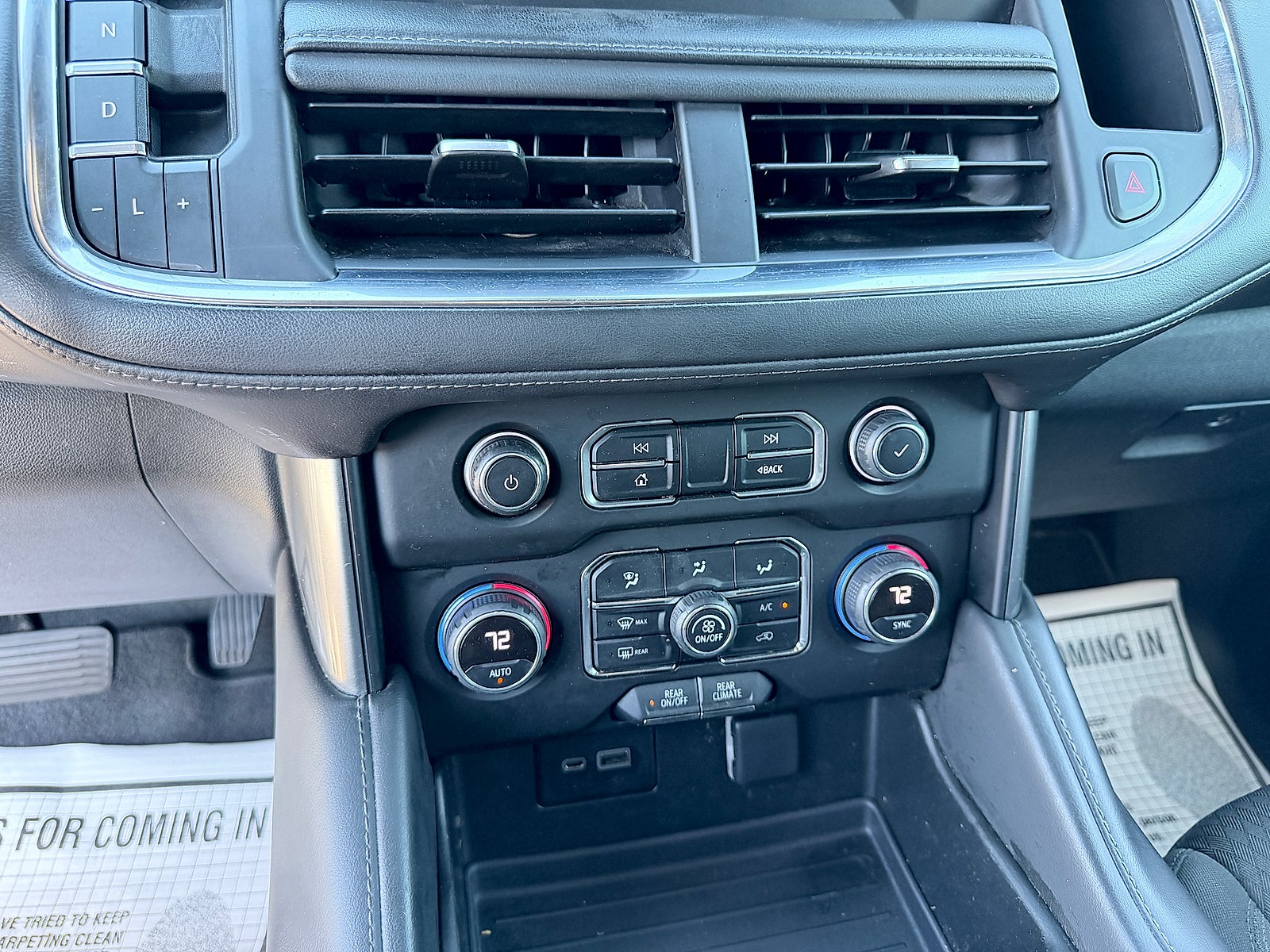 2023 Chevrolet Suburban 2WD LS