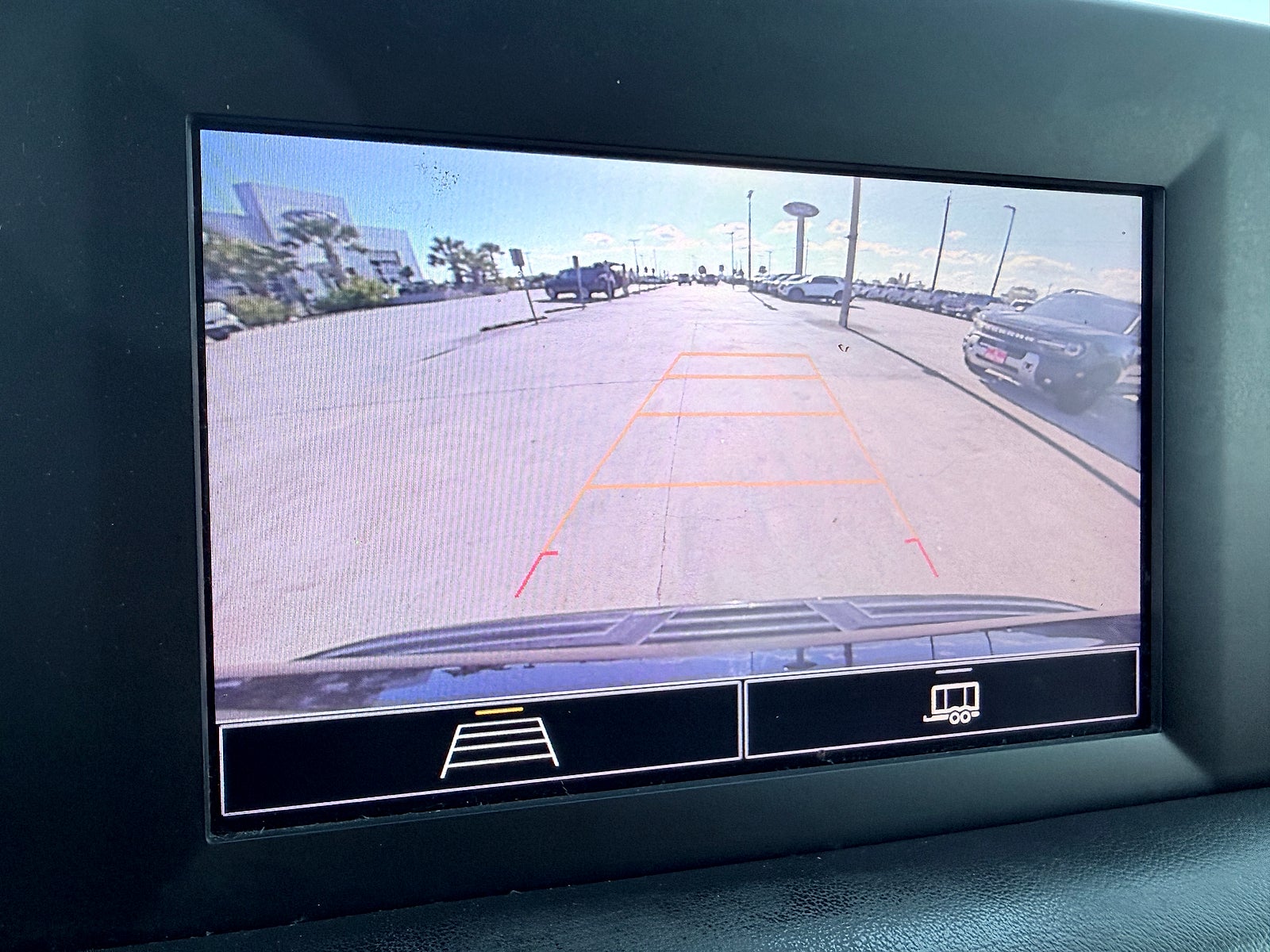 2023 Chevrolet Suburban 2WD LS