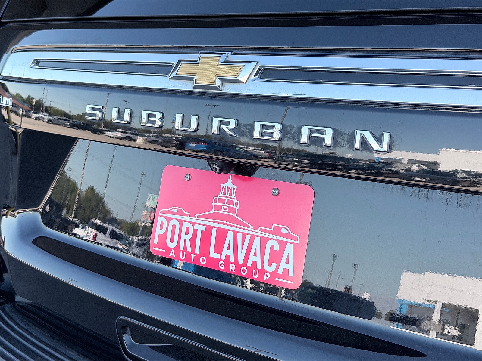 2023 Chevrolet Suburban 2WD LS