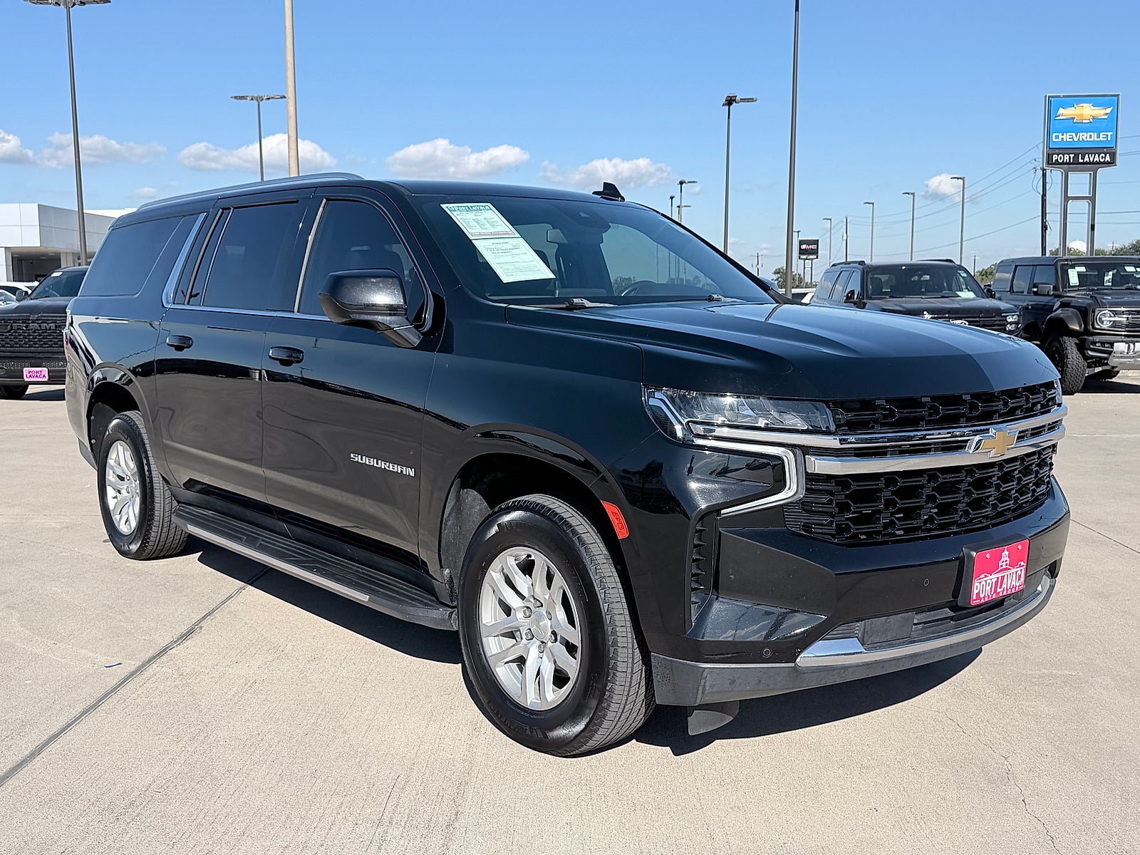 2023 Chevrolet Suburban 2WD LS