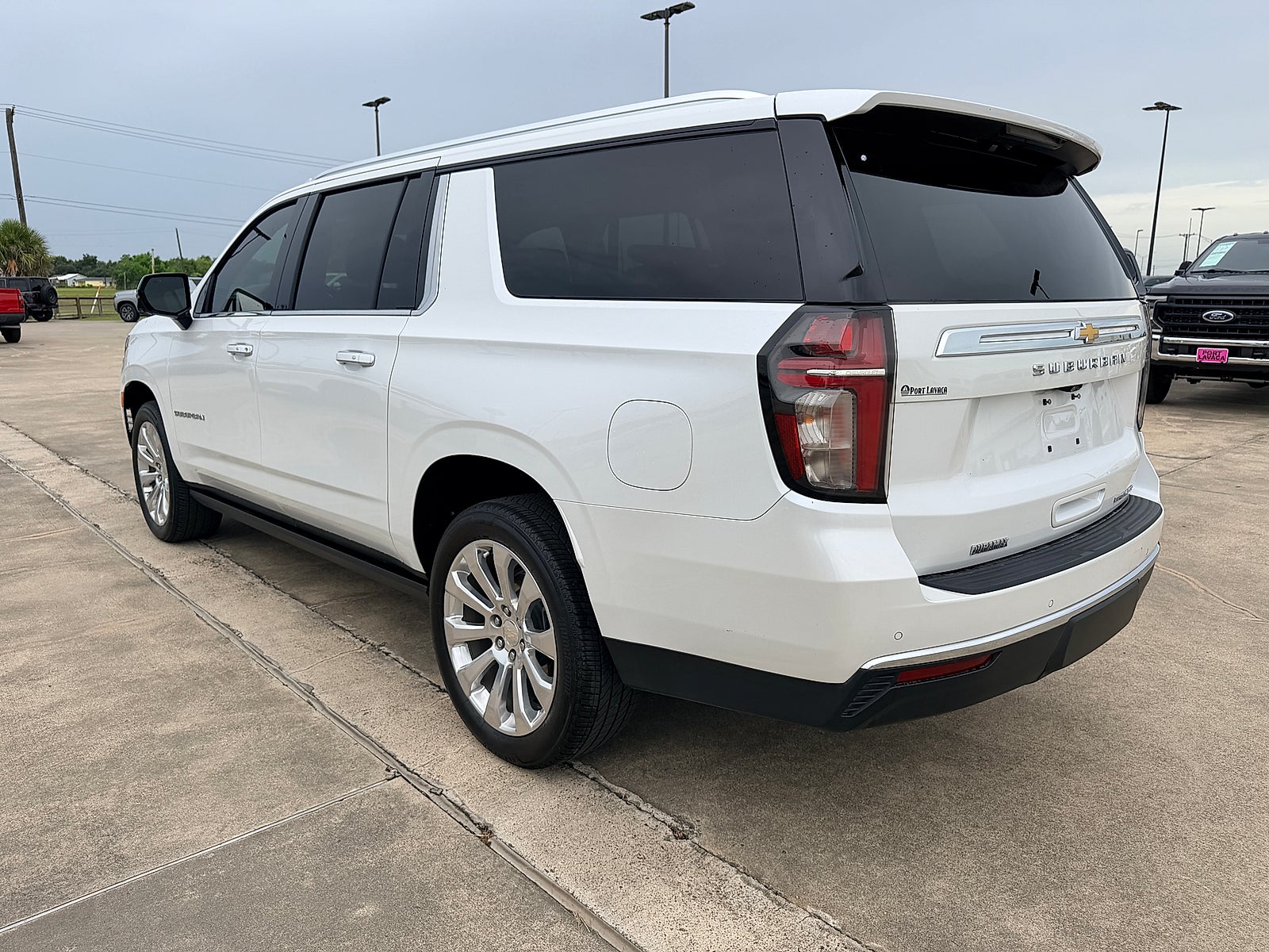 2024 Chevrolet Suburban 2WD Premier