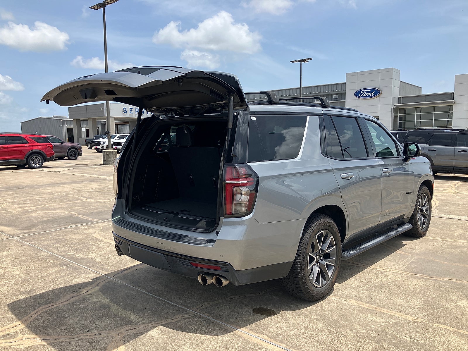 2023 Chevrolet Tahoe 4WD Z71