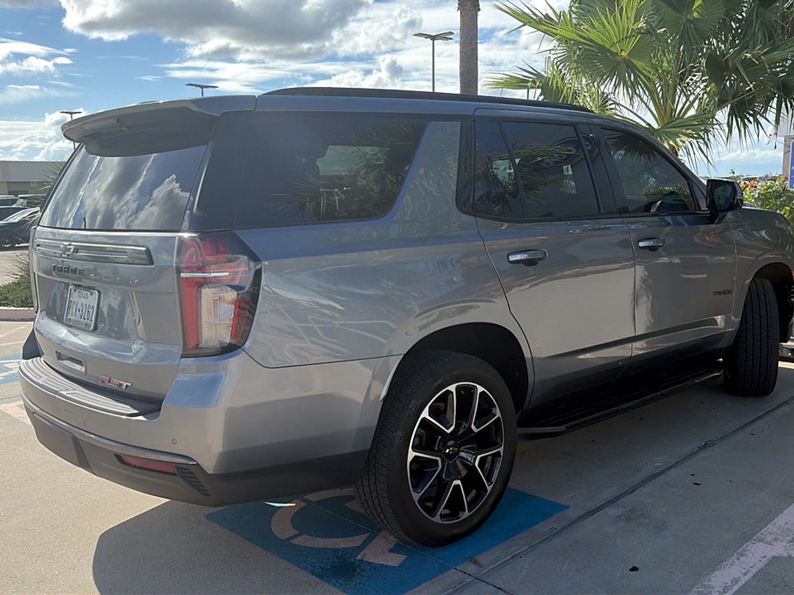 2021 Chevrolet Tahoe 4WD RST