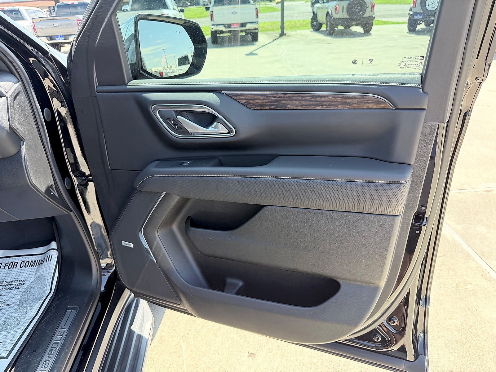 2023 Chevrolet Tahoe 4WD Premier
