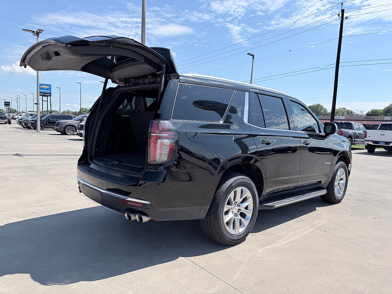 2023 Chevrolet Tahoe 4WD Premier