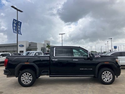2023 GMC Sierra 2500HD 4WD Crew Cab Standard Bed Denali