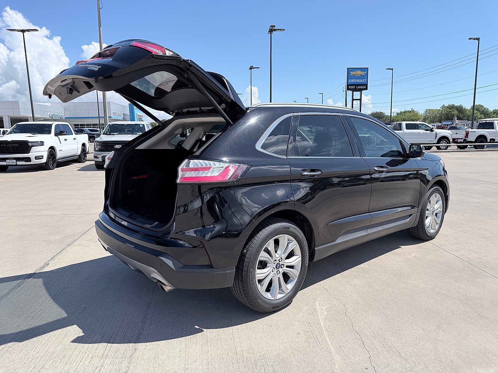 2020 Ford Edge Titanium