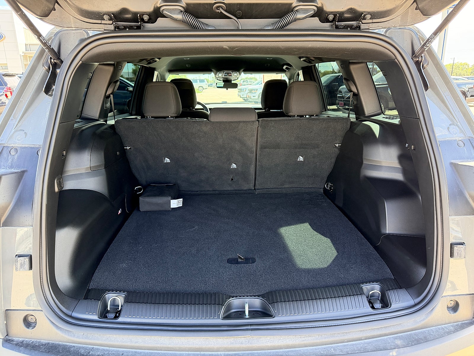 2026 Jeep Cherokee Laredo 4x4
