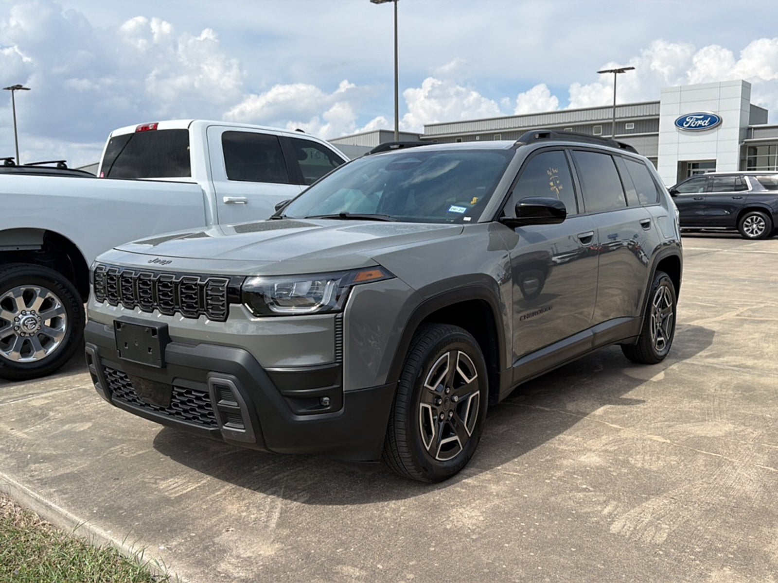 2026 Jeep Cherokee Laredo 4x4