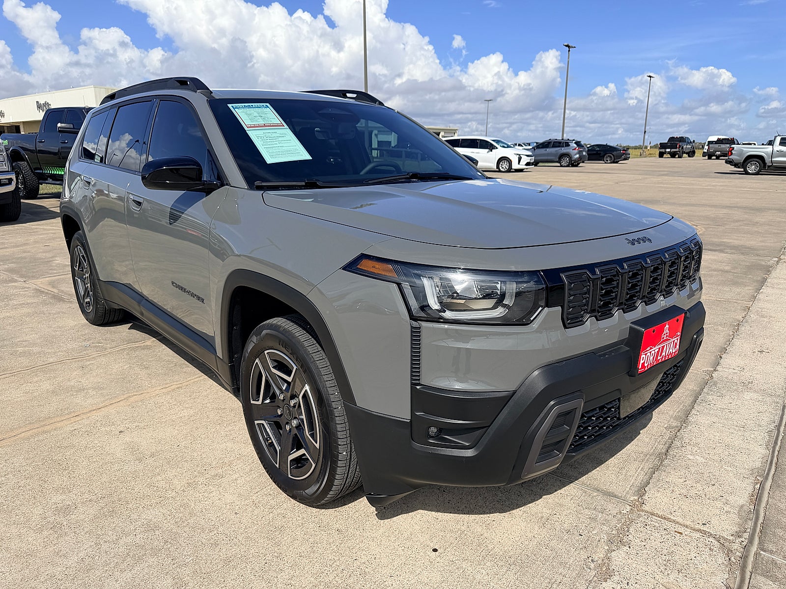 2026 Jeep Cherokee Laredo 4x4