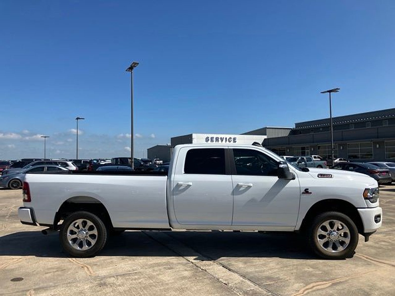 2024 RAM 3500 Big Horn Crew Cab 4x4 8' Box