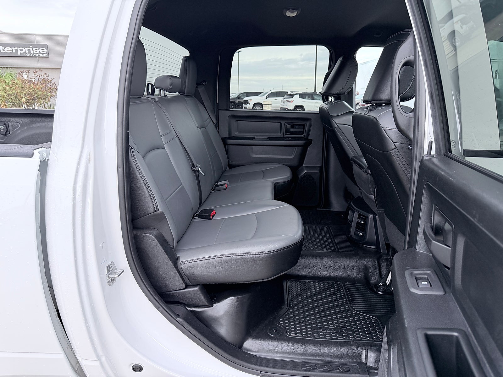 2025 RAM 2500 Tradesman Crew Cab 4x4 6'4" Box
