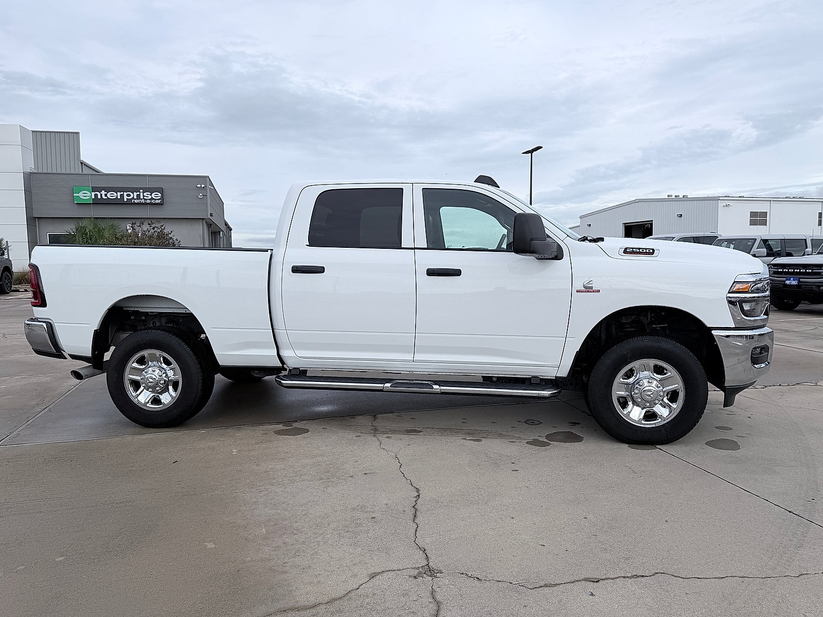 2025 RAM 2500 Tradesman Crew Cab 4x4 6'4" Box