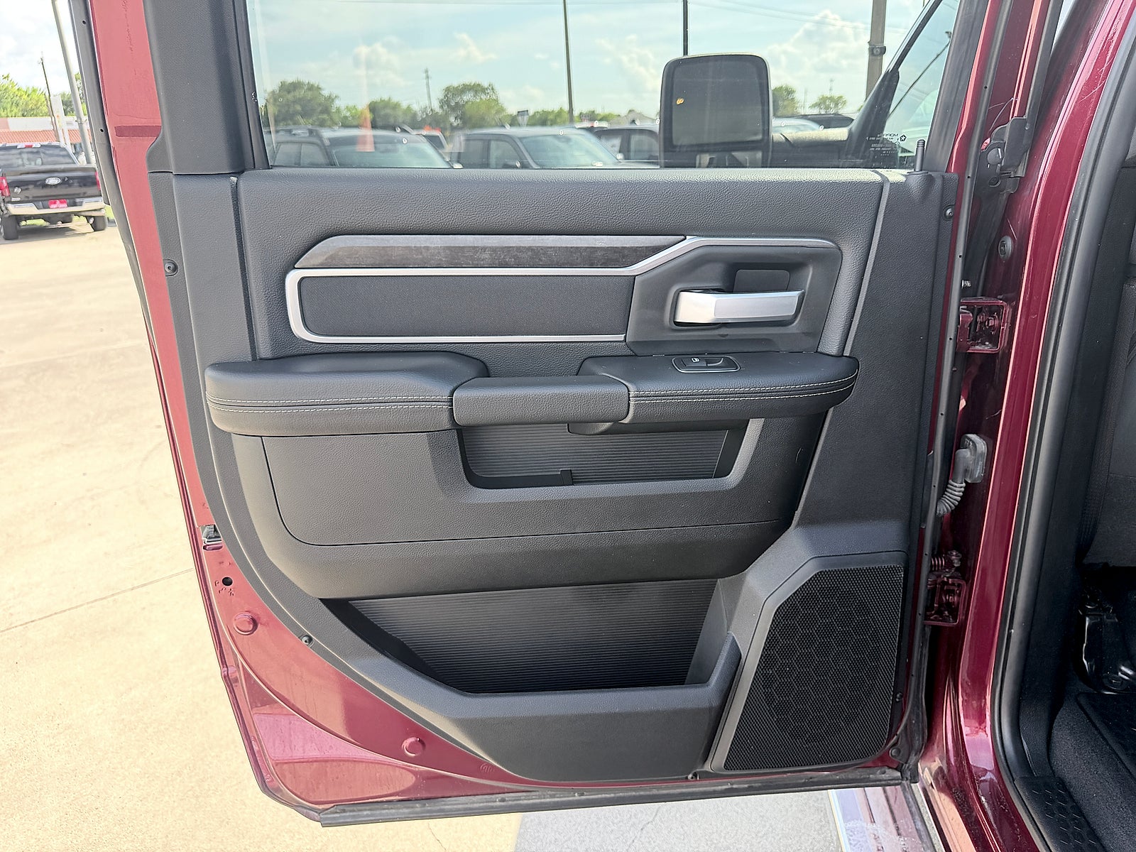2024 RAM 3500 Big Horn Crew Cab 4x4 8' Box