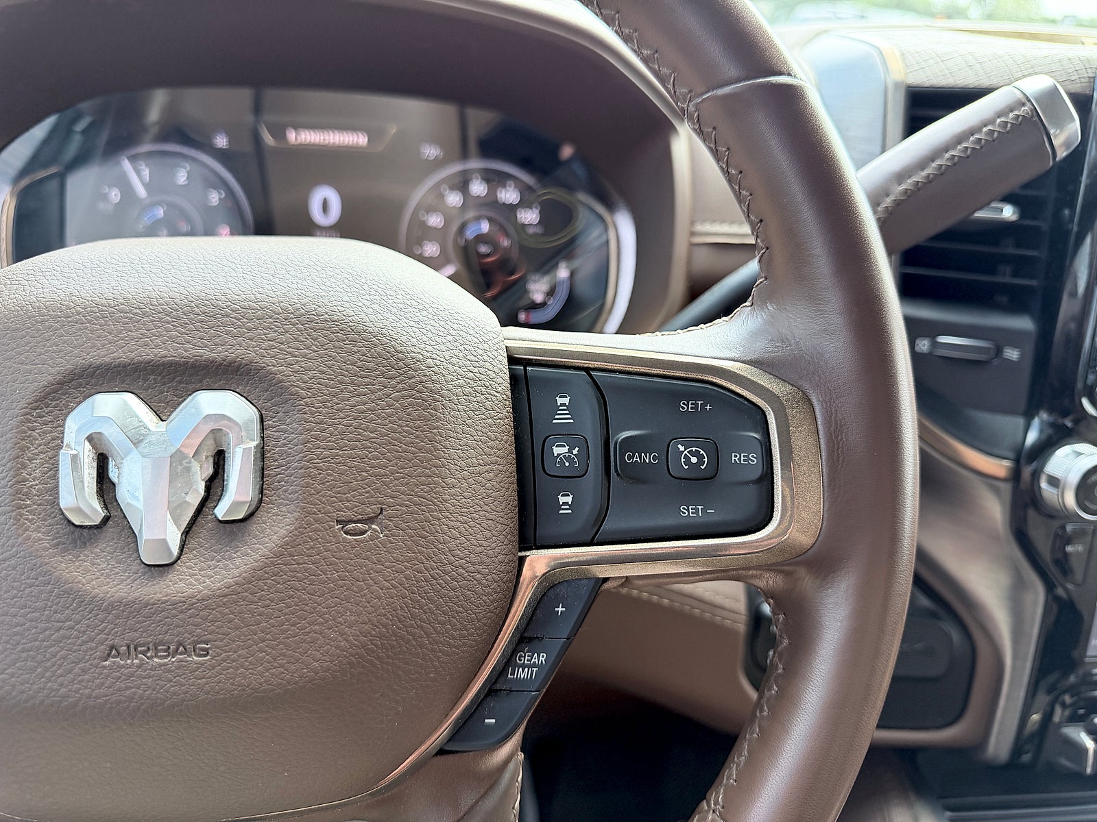 2024 RAM 3500 Limited Longhorn Crew Cab 4x4 8' Box