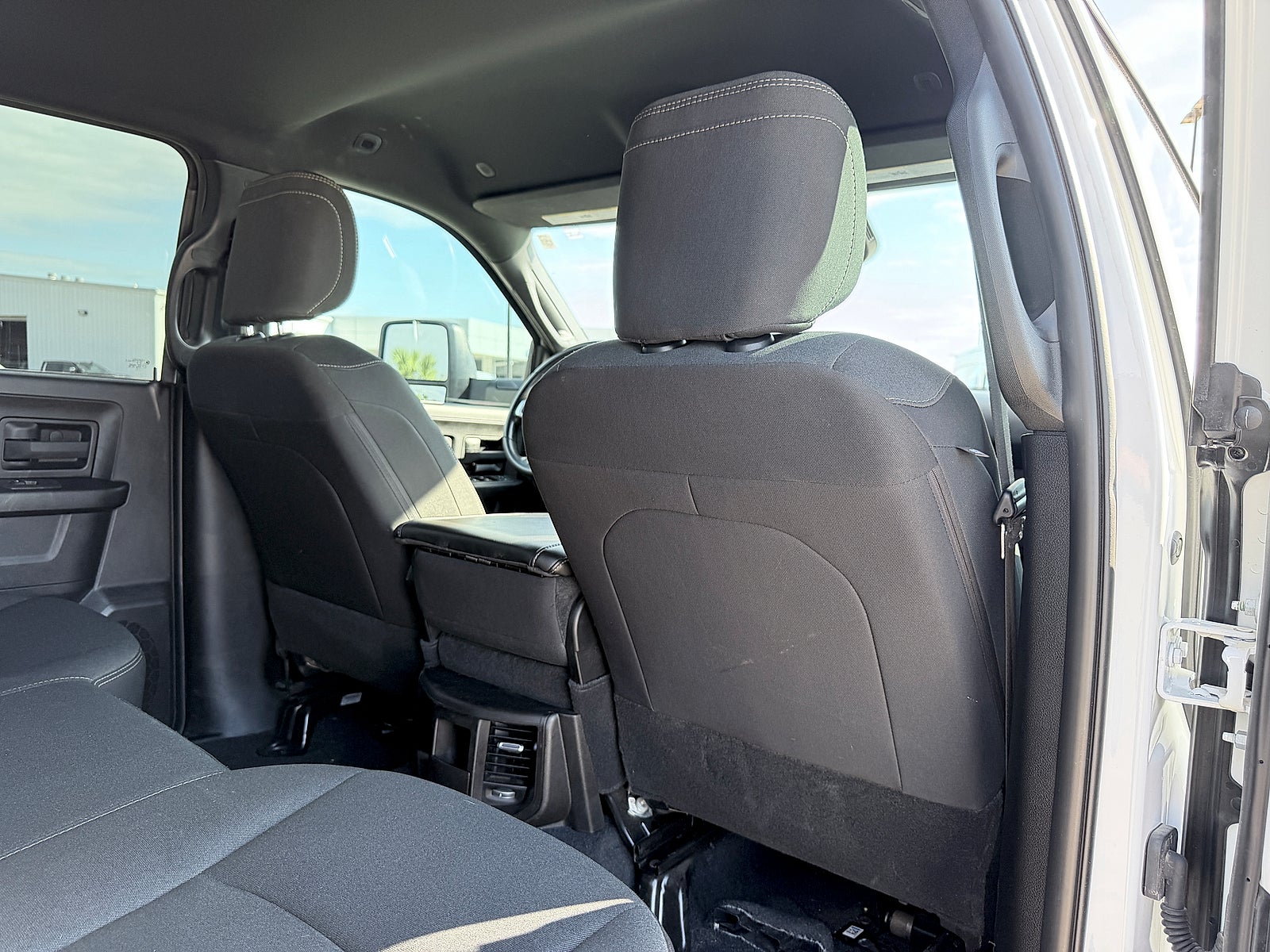 2025 RAM 2500 Tradesman Crew Cab 4x4 6'4" Box