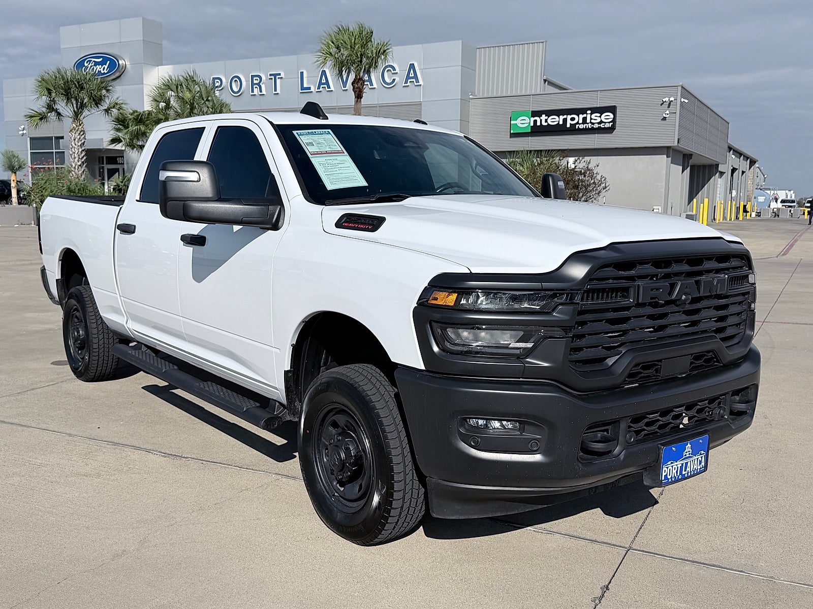 2025 RAM 2500 Tradesman Crew Cab 4x4 6'4" Box