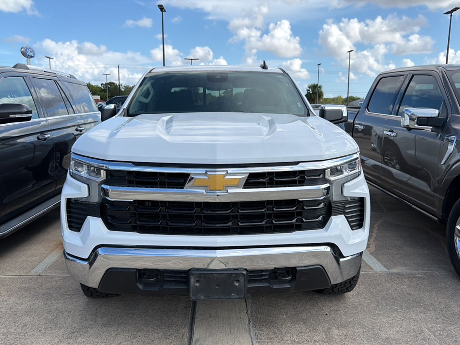 2024 Chevrolet Silverado 1500 4WD Crew Cab Short Bed LT