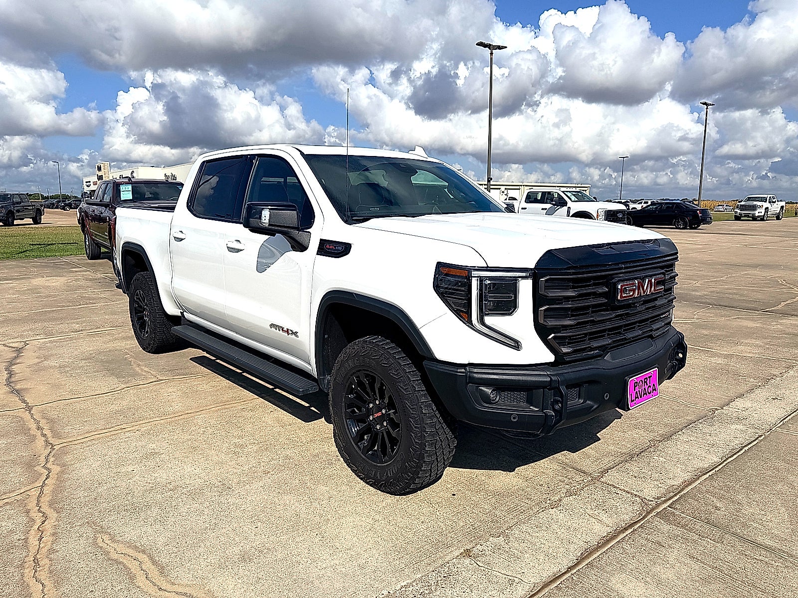 2023 GMC Sierra 1500 4WD Crew Cab Short Box AT4X