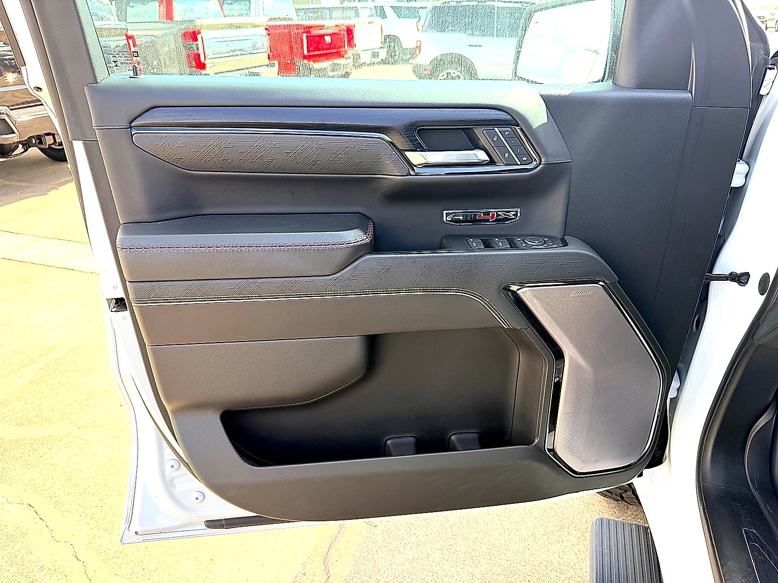 2023 GMC Sierra 1500 4WD Crew Cab Short Box AT4X