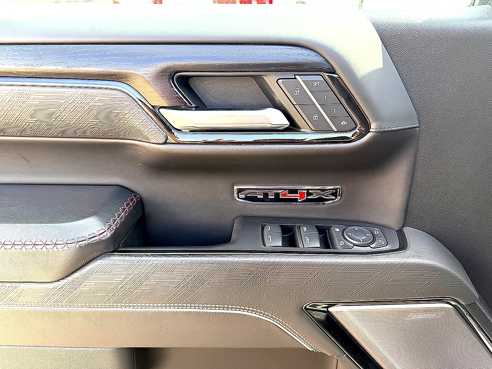 2023 GMC Sierra 1500 4WD Crew Cab Short Box AT4X