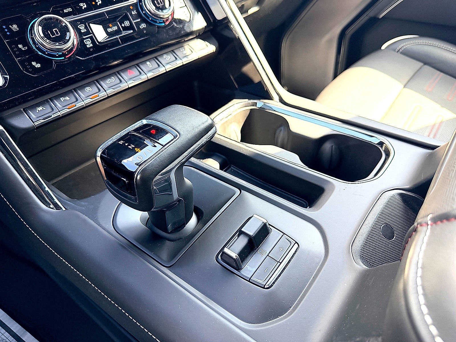 2023 GMC Sierra 1500 AT4X - Photo 33