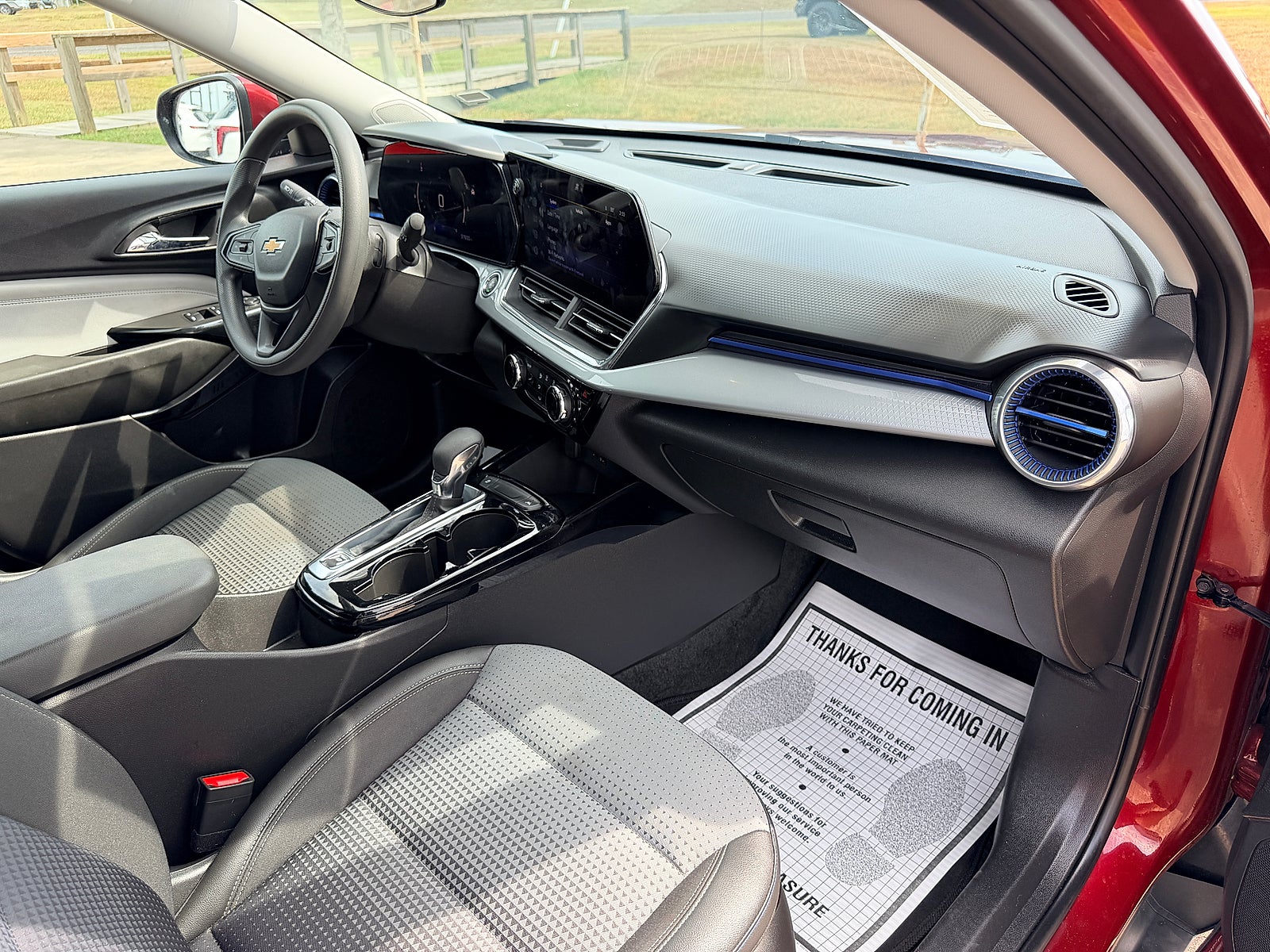 2025 Chevrolet Trax FWD LT