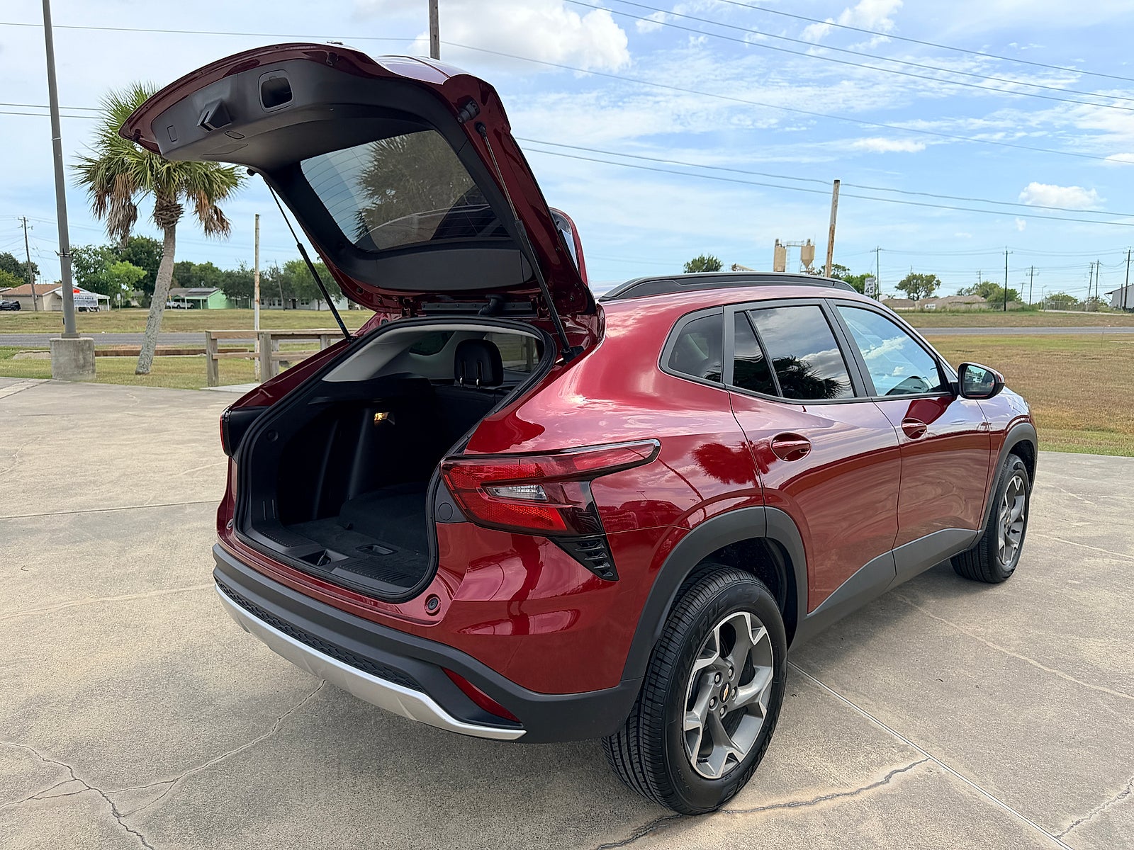 2025 Chevrolet Trax FWD LT