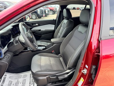 2025 Chevrolet Trax FWD LT