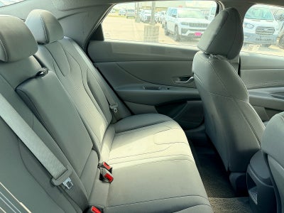 2025 Hyundai Elantra SEL Convenience