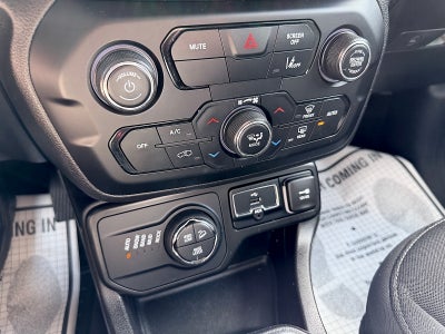 2023 Jeep Renegade Trailhawk 4x4